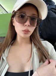 Erika (22)