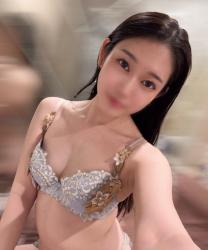 Reina (22)